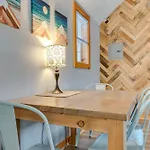 Cozy Blakeslee Cabin, 7 Mi To Jack Frost Ski Area!