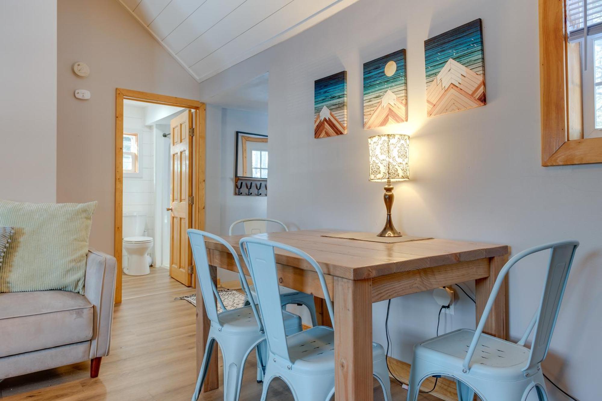 Holiday home Cozy Cabin, 7 Mi To Jack Frost Area!
