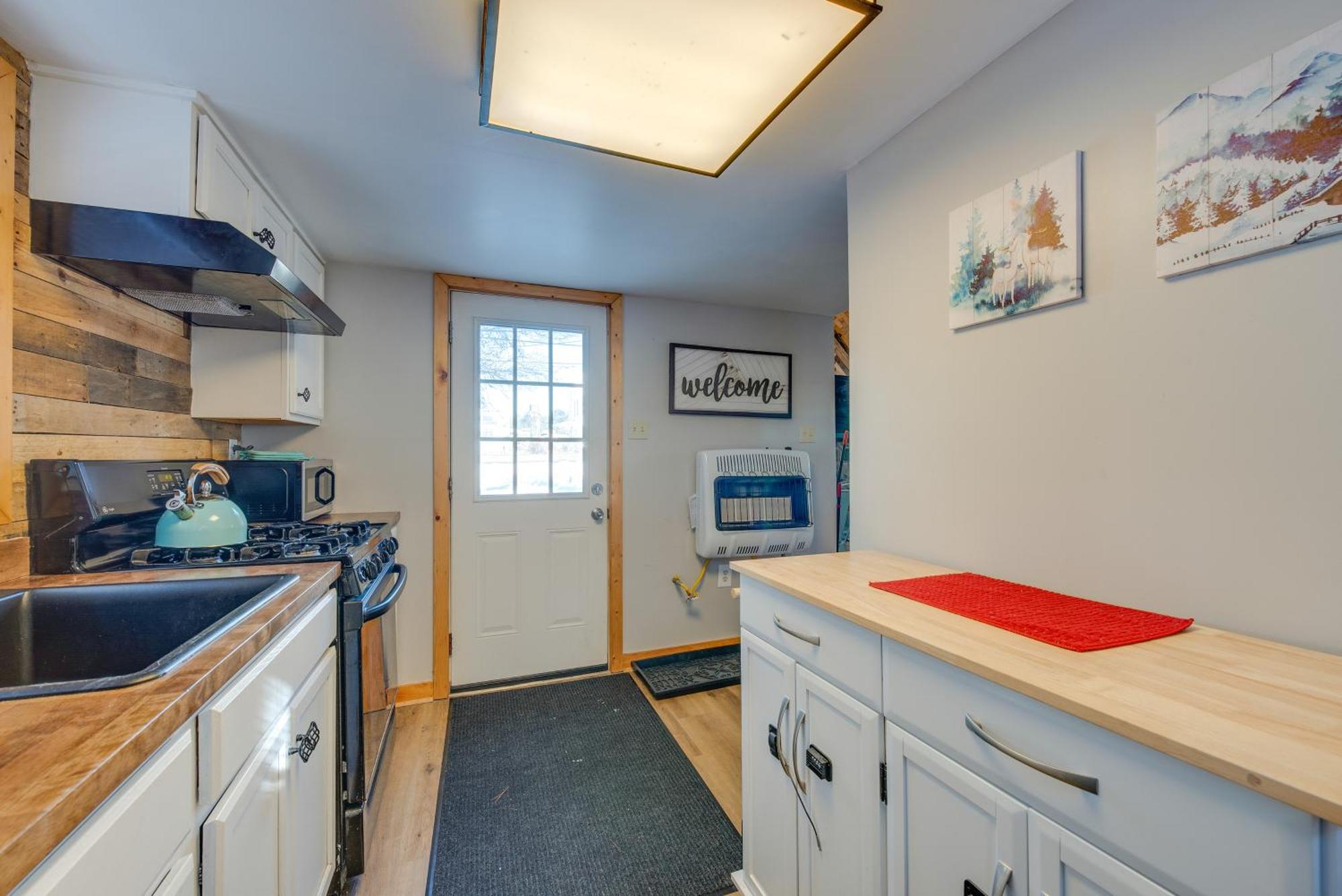 Cozy Cabin, 7 Mi To Jack Frost Area! Holiday home Blakeslee