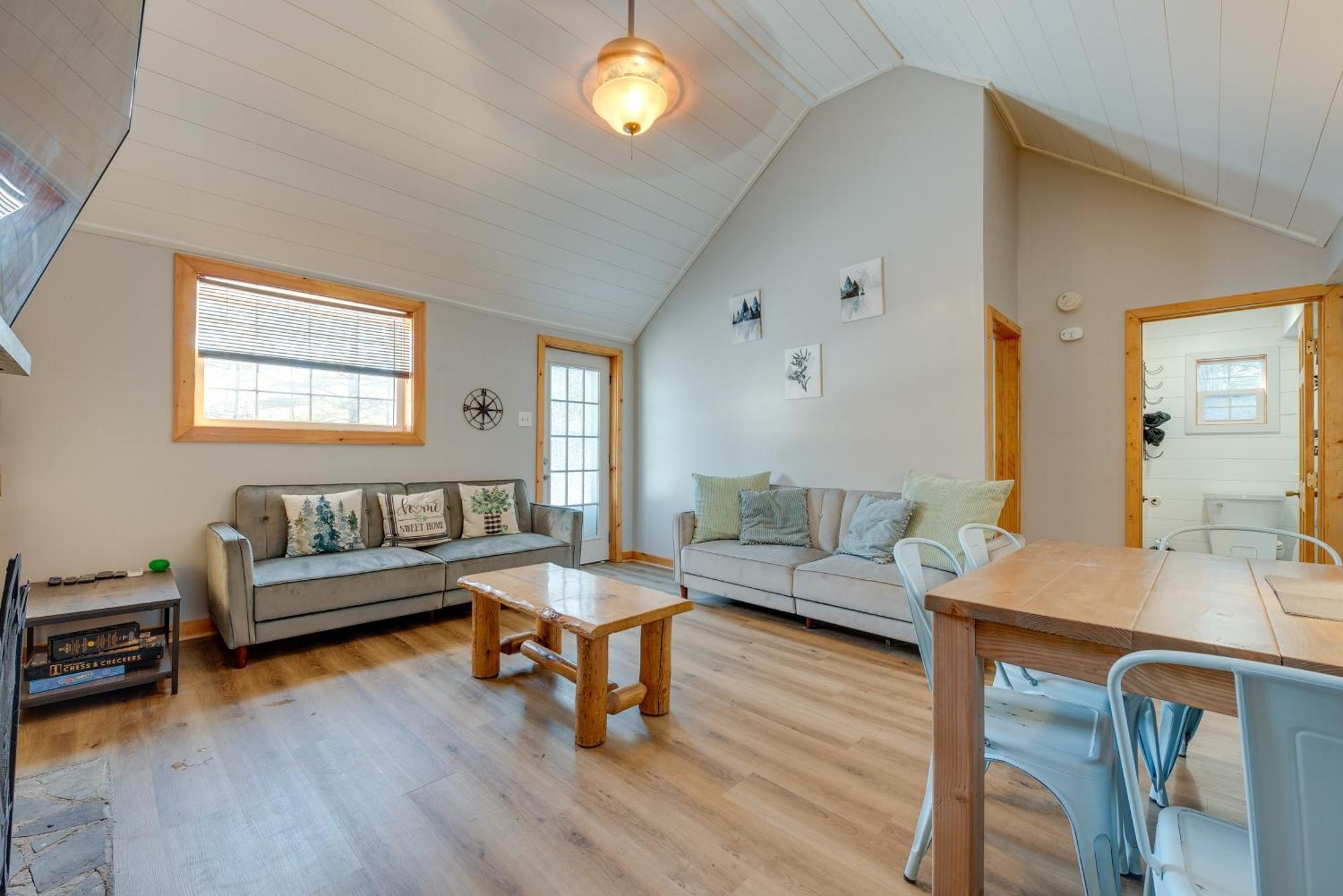 Holiday home Cozy Cabin, 7 Mi To Jack Frost Area! *